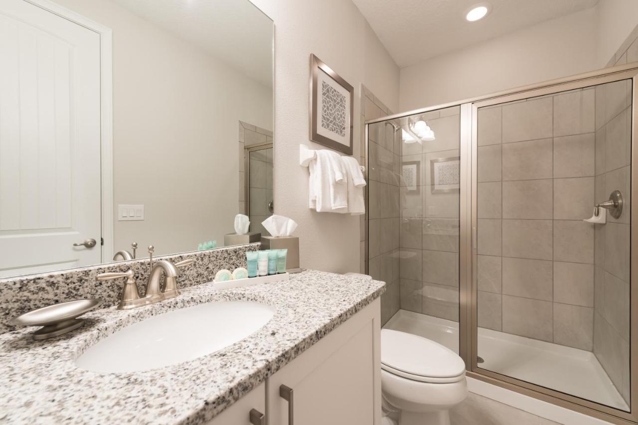 Vibrant Home By Rentyl Near Disney With Private Pool, Foosball Table & Resort Amenities - 7418M Orlando Luaran gambar
