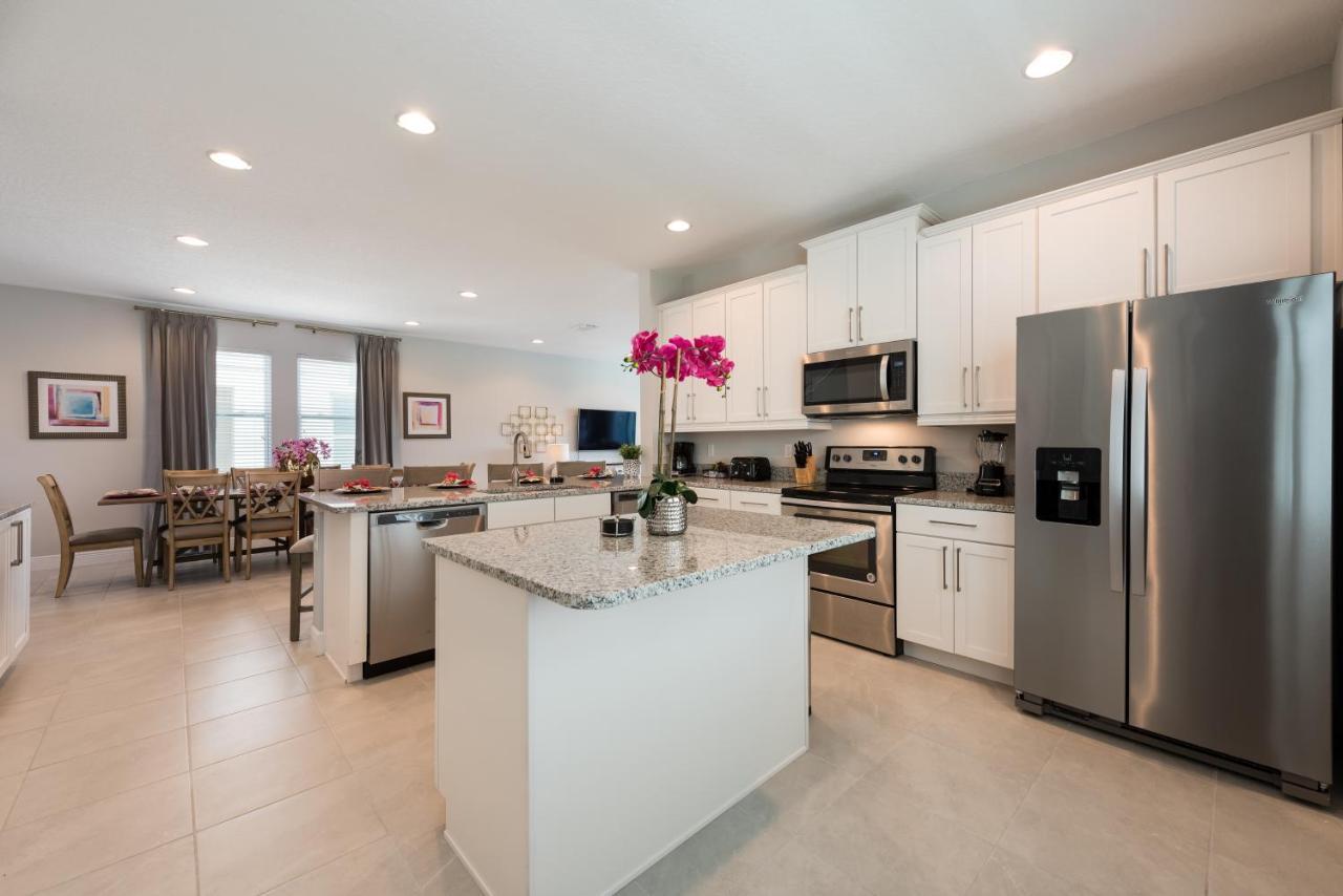 Vibrant Home By Rentyl Near Disney With Private Pool, Foosball Table & Resort Amenities - 7418M Orlando Luaran gambar