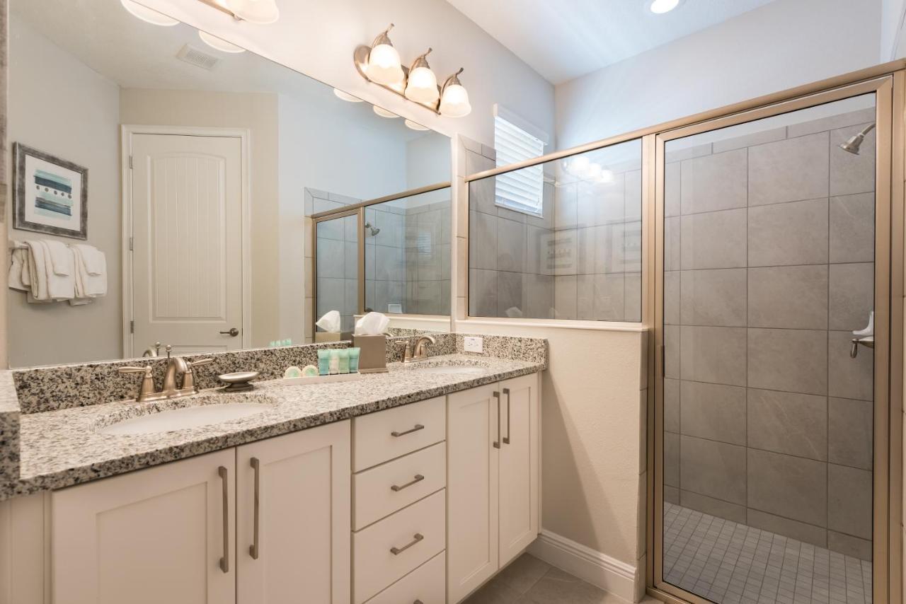 Vibrant Home By Rentyl Near Disney With Private Pool, Foosball Table & Resort Amenities - 7418M Orlando Luaran gambar