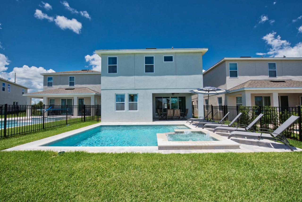 Vibrant Home By Rentyl Near Disney With Private Pool, Foosball Table & Resort Amenities - 7418M Orlando Luaran gambar